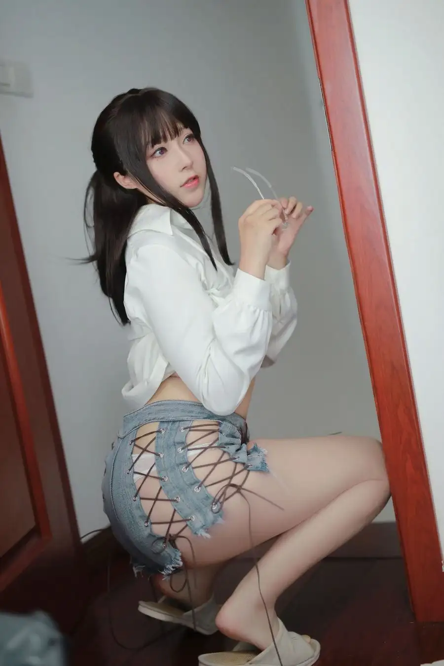 看完小容仔咕咕咕的写真 理解为什么有人愿意等她一年 看完小容仔咕咕咕的写真 理解为什么有人愿意等她一年