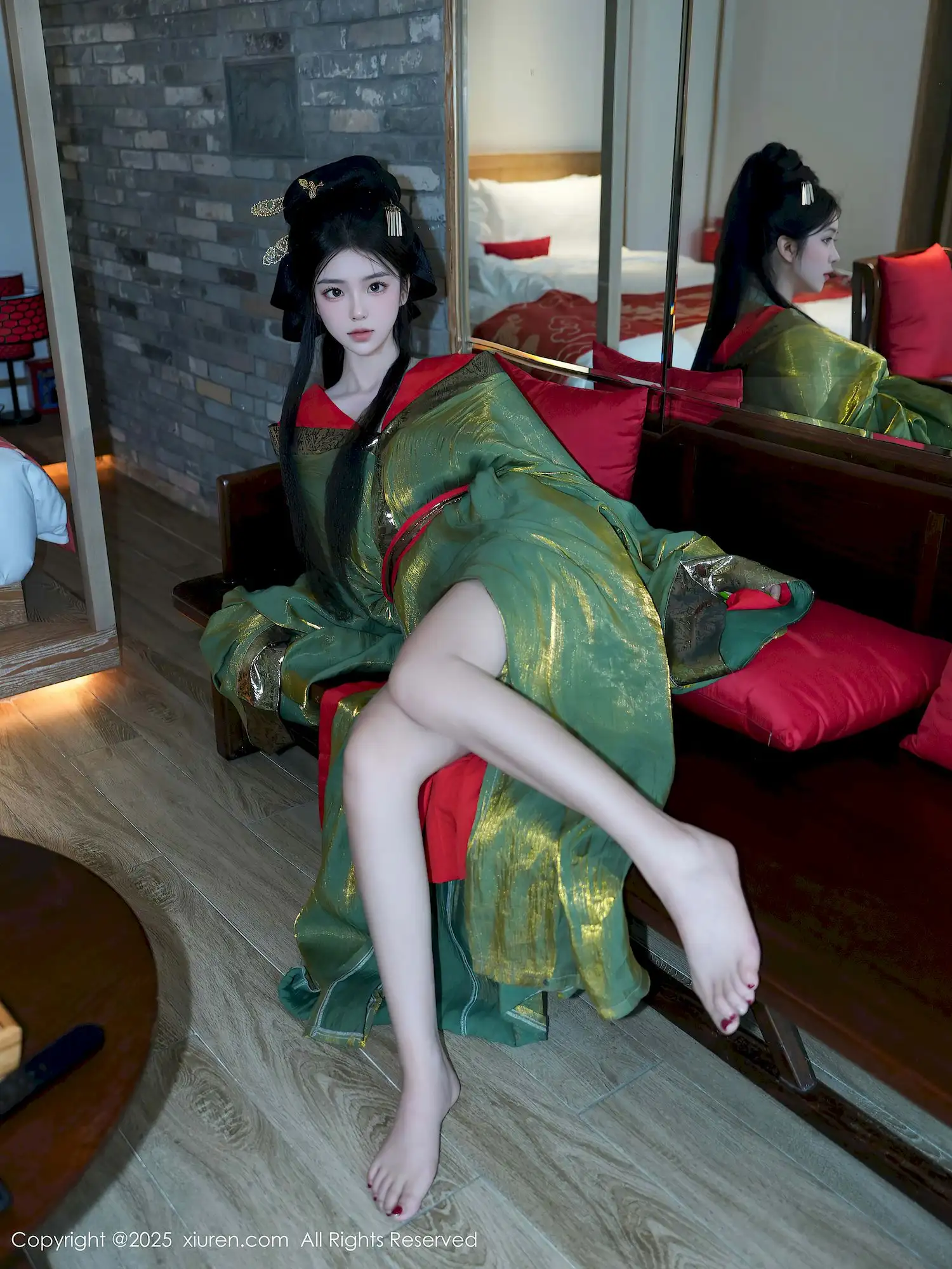 美人模特雪糕CiCi 她站在那里就是一道风景 美人模特雪糕CiCi 她站在那里就是一道风景