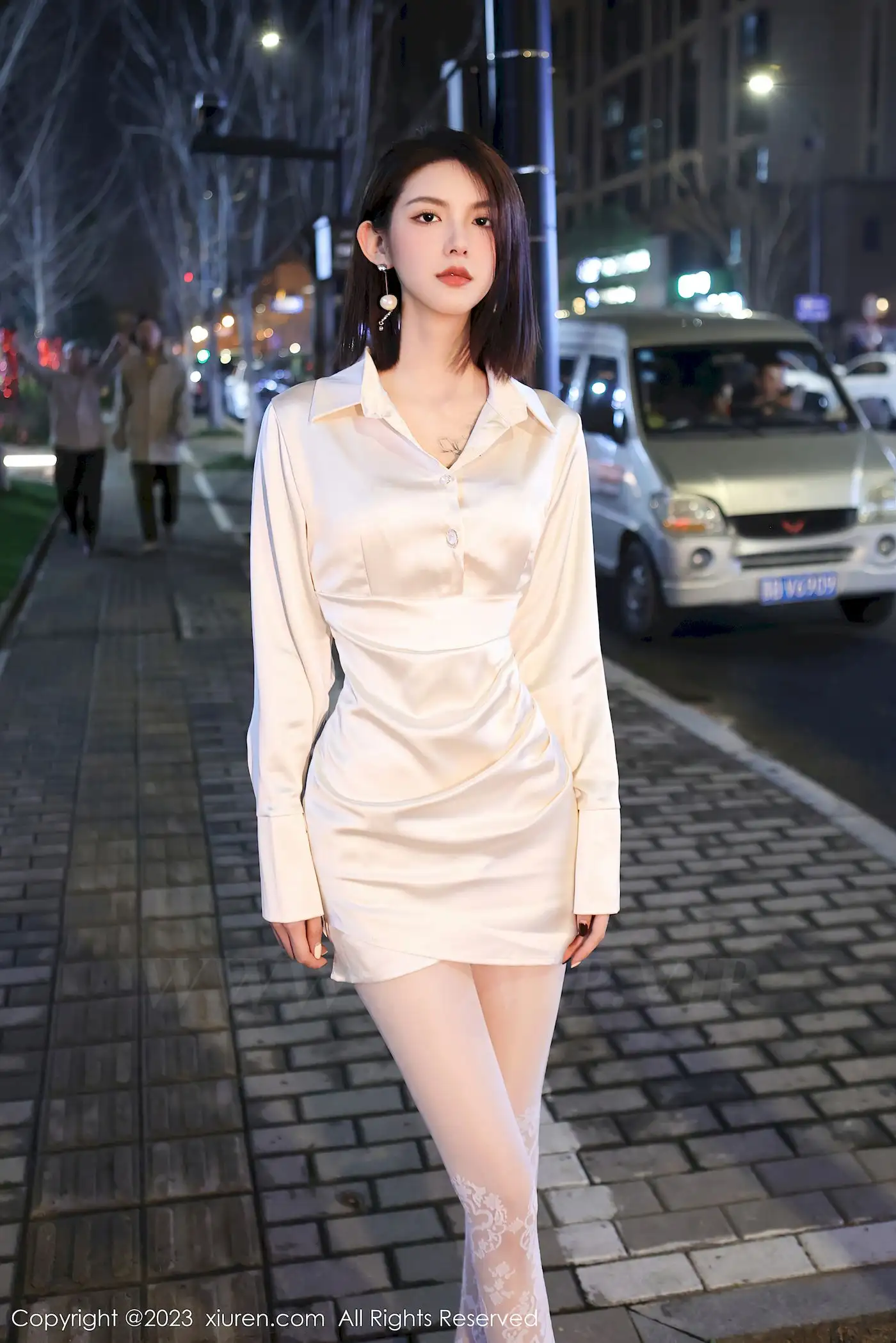乔一一新片刷屏 身段和氛围感真不是一般网红能比