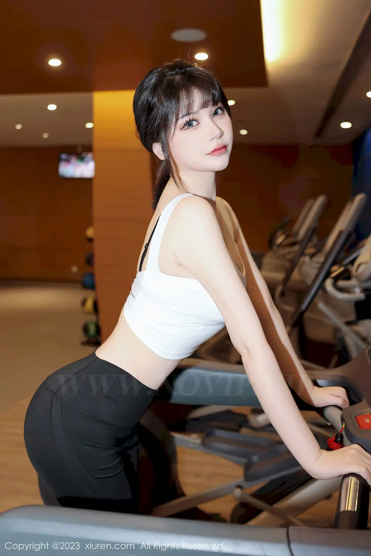 桃桃子私房写真首发 甜系模特身材曲线太抓人
