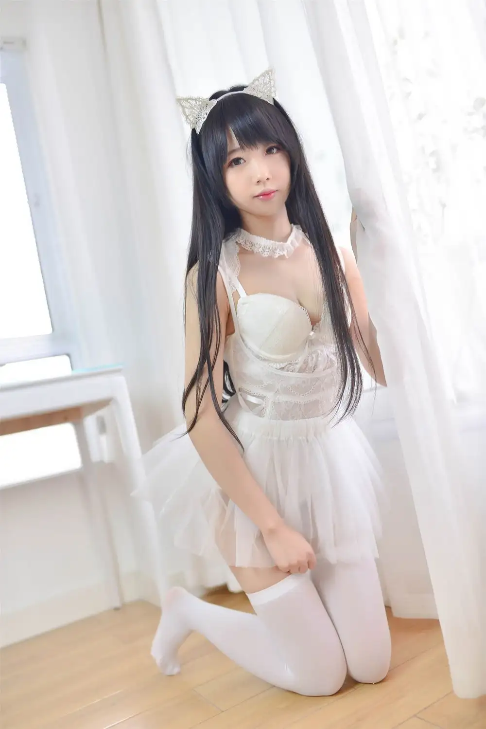 雪琪SAMA白色纯欲风猫耳少女写真 白丝美腿甜美动人 雪琪SAMA白色纯欲风猫耳少女写真 白丝美腿甜美动人