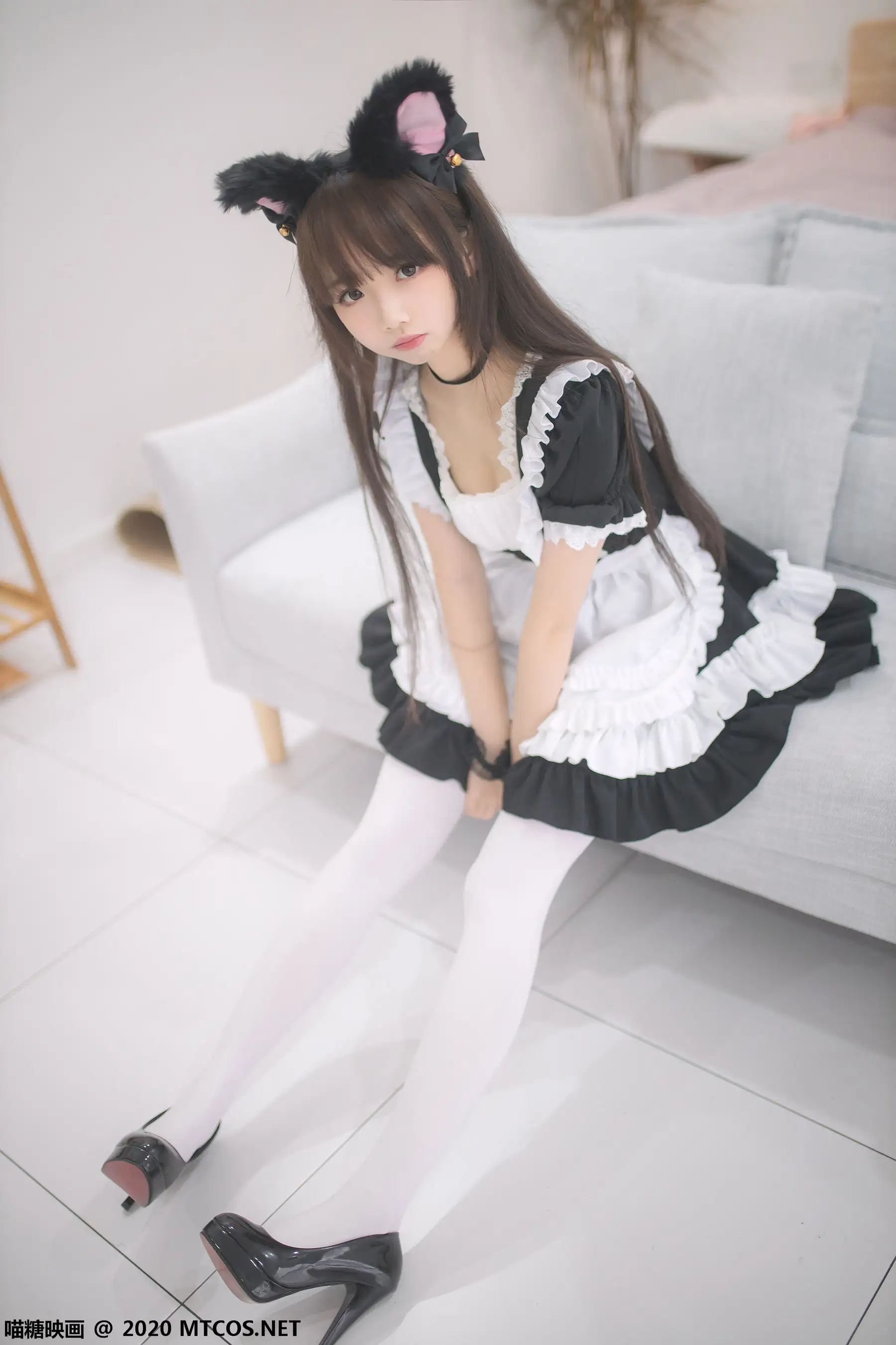 雪琪SAMA经典黑白女仆喵喵写真 白丝过膝袜纯欲居家风 雪琪SAMA经典黑白女仆喵喵写真 白丝过膝袜纯欲居家风
