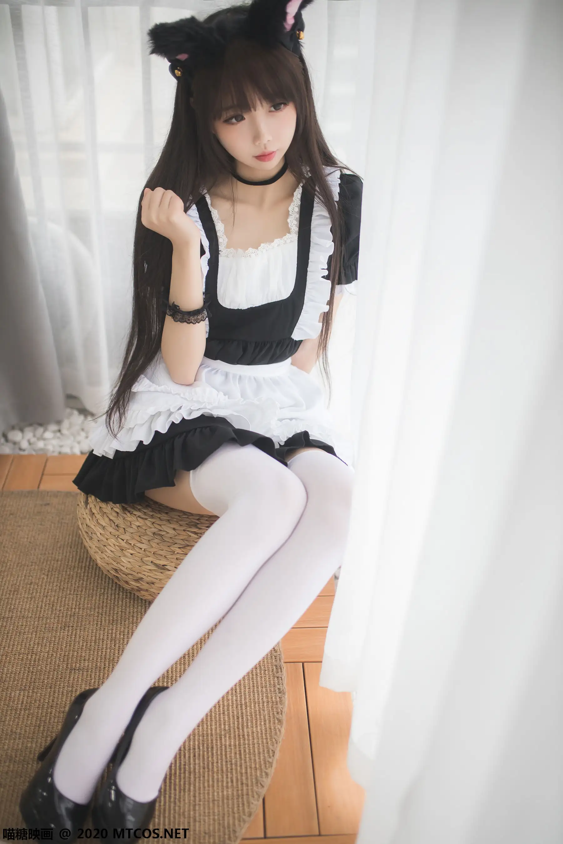 雪琪SAMA经典黑白女仆喵喵写真 白丝过膝袜纯欲居家风 雪琪SAMA经典黑白女仆喵喵写真 白丝过膝袜纯欲居家风