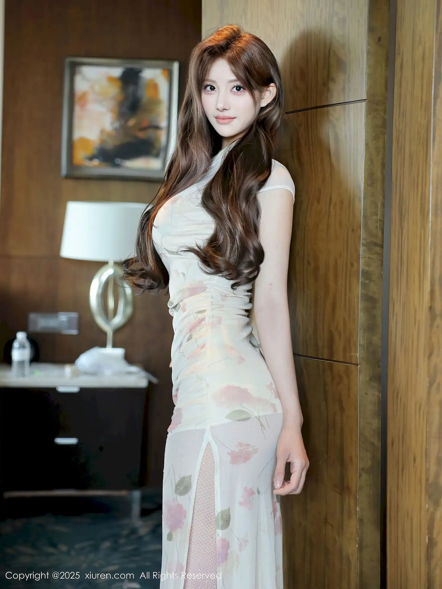 梨霜儿碎花网纱旗袍 演绎温婉妩媚的东方佳人