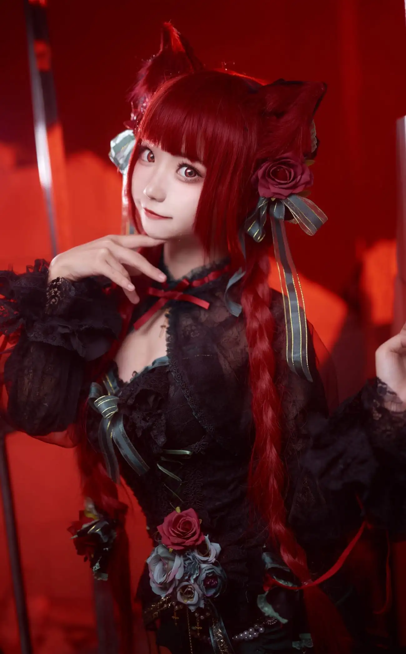 花柒Hana黑猫少女写真 暗系穿搭藏不住灵动气质