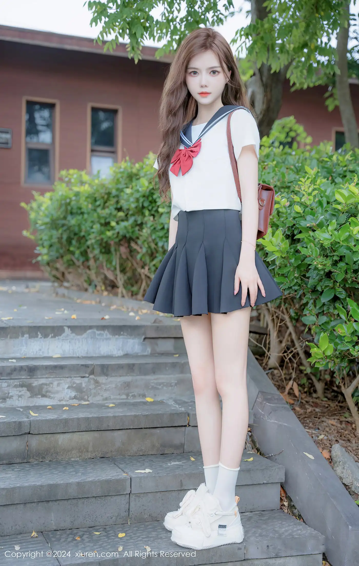 拍黄瓜girl这组户外水手服写真 把青春元气感拿捏得刚刚好
