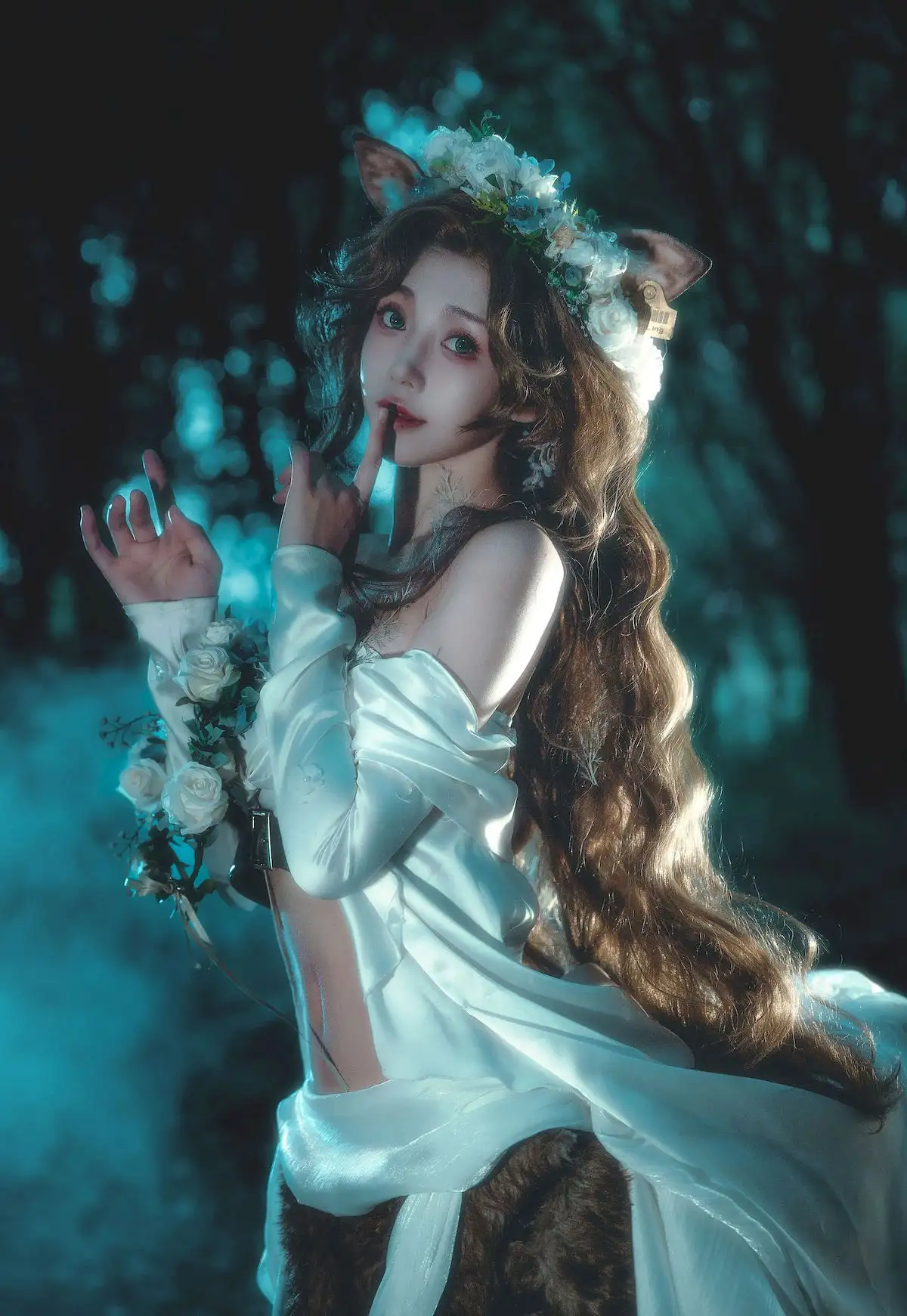 走路摇zly半人马森林写真 雾蓝秘境里的鹿灵花神
