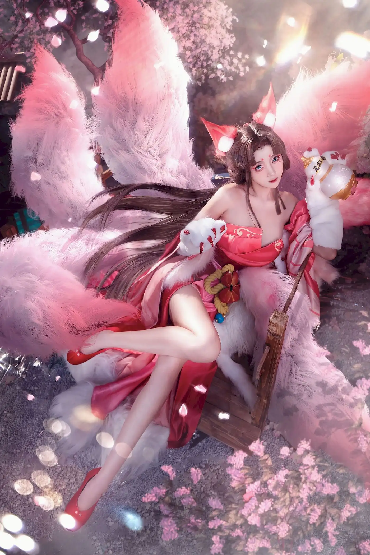 走路摇zly红狐幻梦写真 樱花落英里的妲己本命