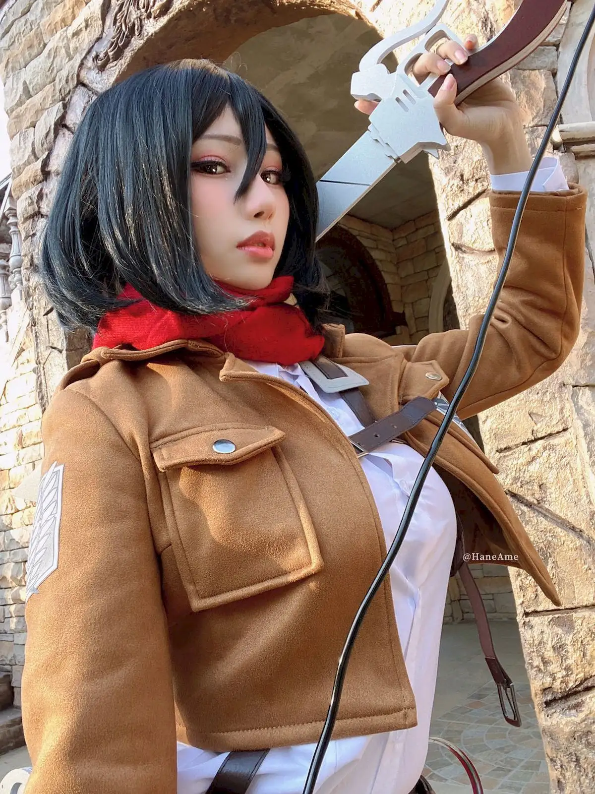 雨波HaneAme三笠经典COS 红围巾与立体机动的秋日回响 雨波HaneAme三笠经典COS 红围巾与立体机动的秋日回响